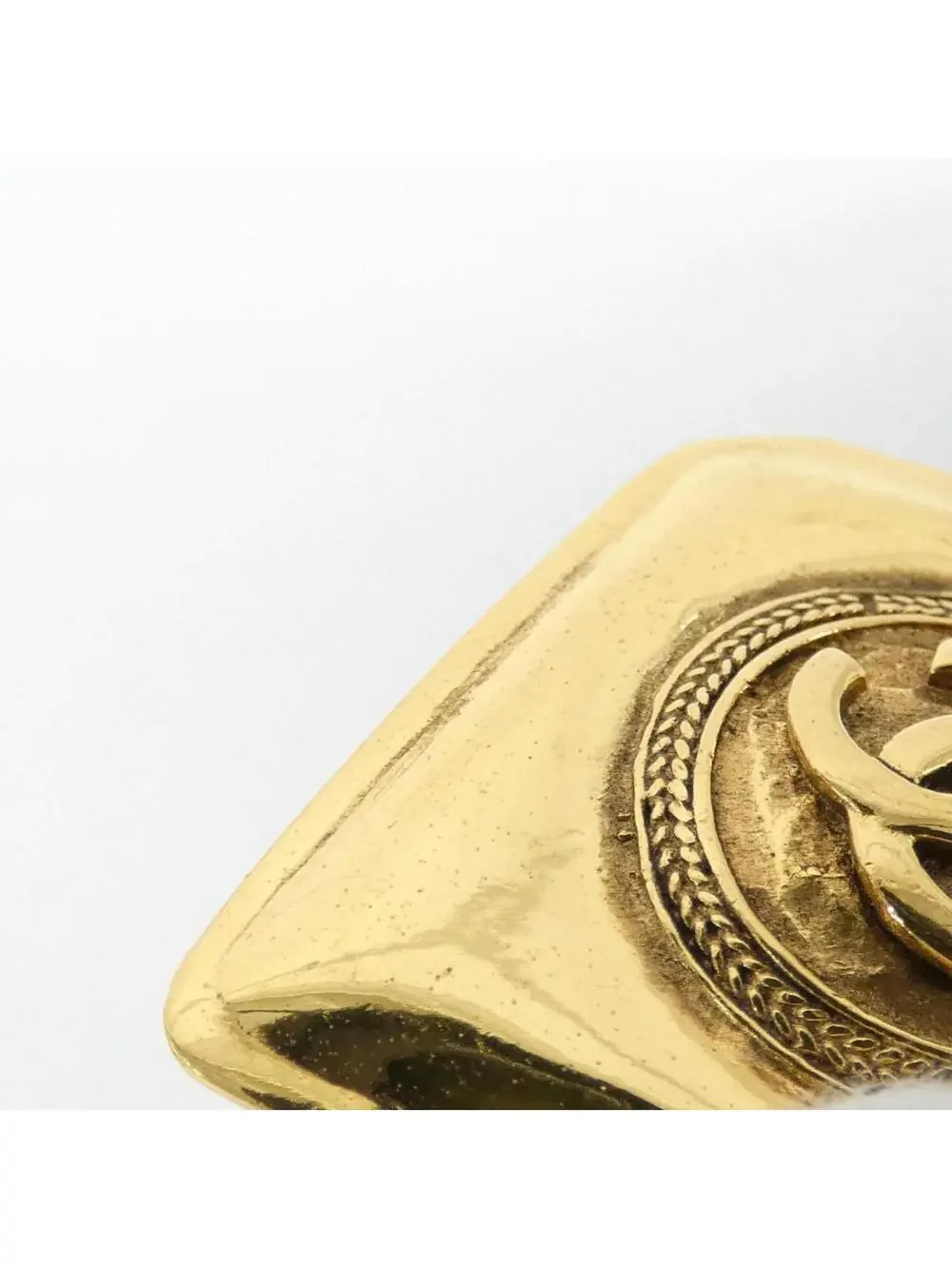 Chanel Brooch Gold-Tone Metal #246750C82B